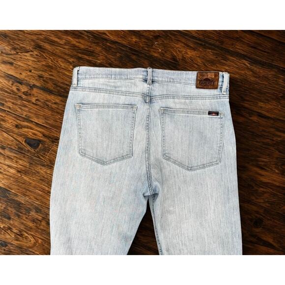 Faherty Brand Pacific Straight Jeans Ocean Wash Light Blue Sz 32 X 29 MDC0001 - Picture 5 of 9